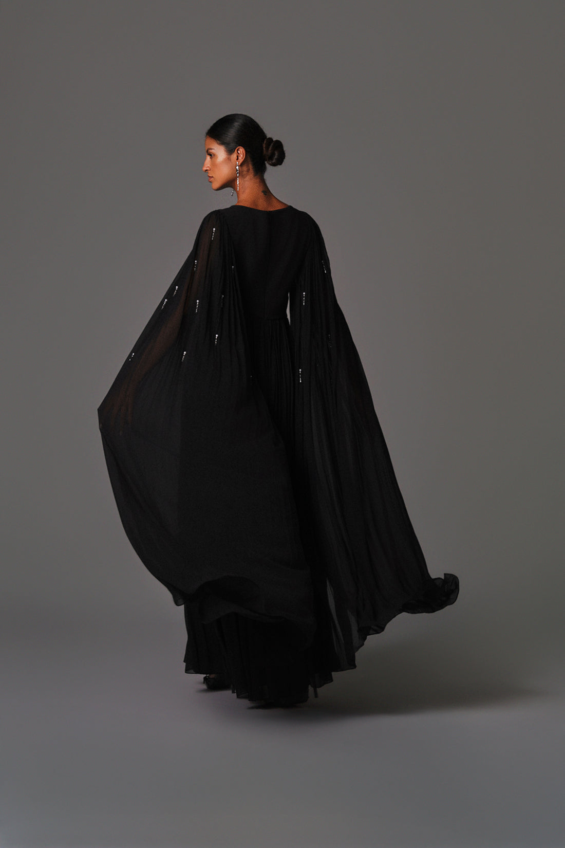 AQUILLORA Twilight Cape Sleeve Kaftan - Black (Image 2)