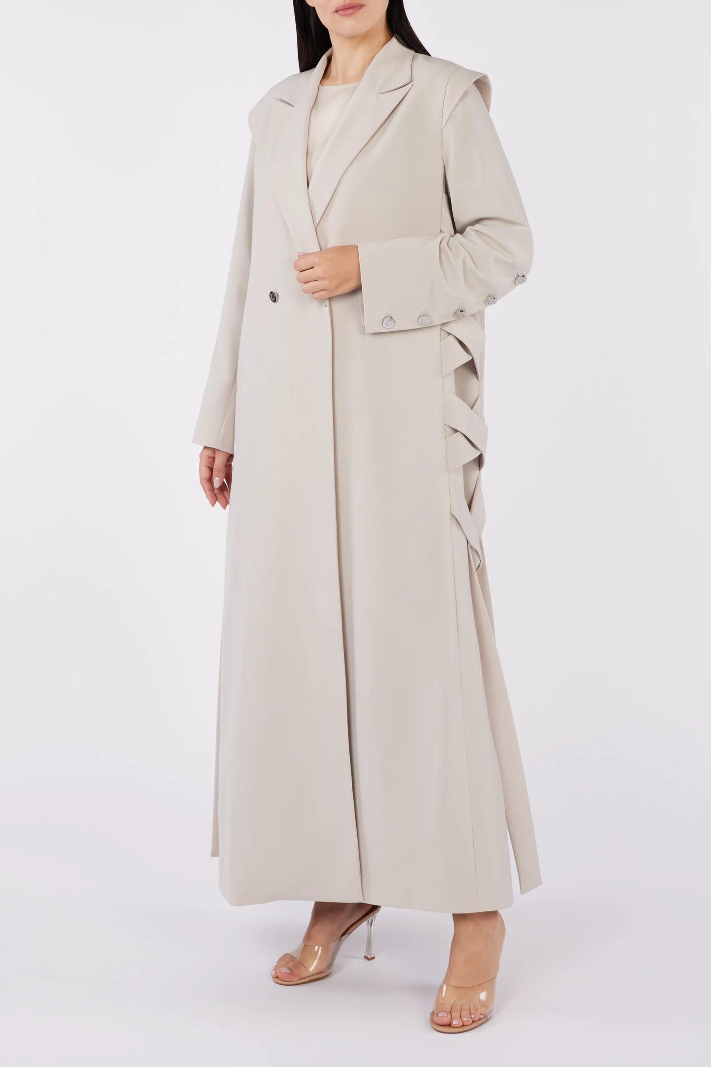 The Descending Notched Collar Abaya