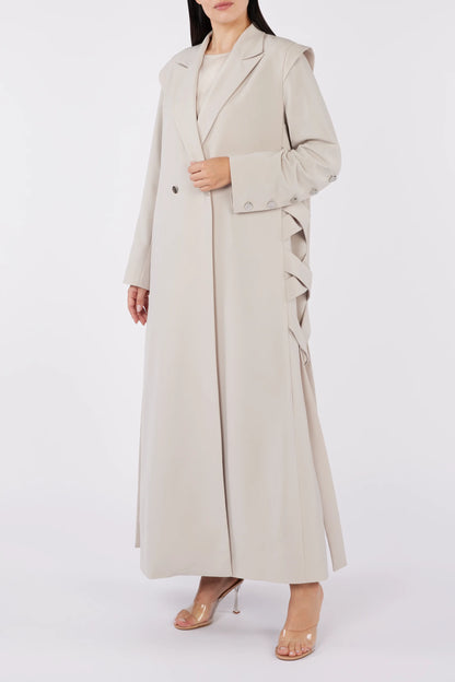 The Descending Notched Collar Abaya