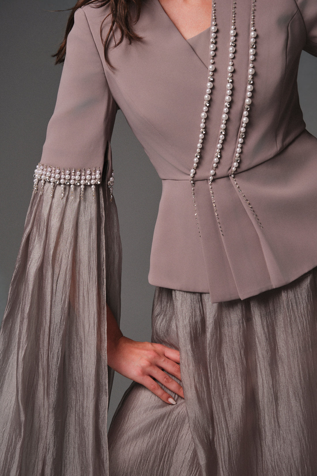 AQUILLORA Twilight Cape Dress - Mauve (Image 2)