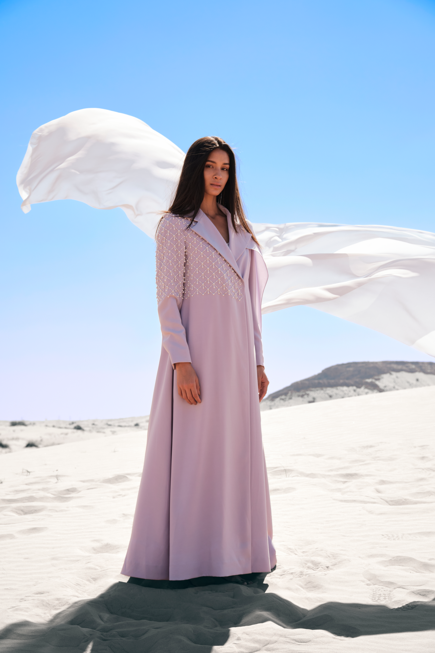 AERA Notched Collar Abaya