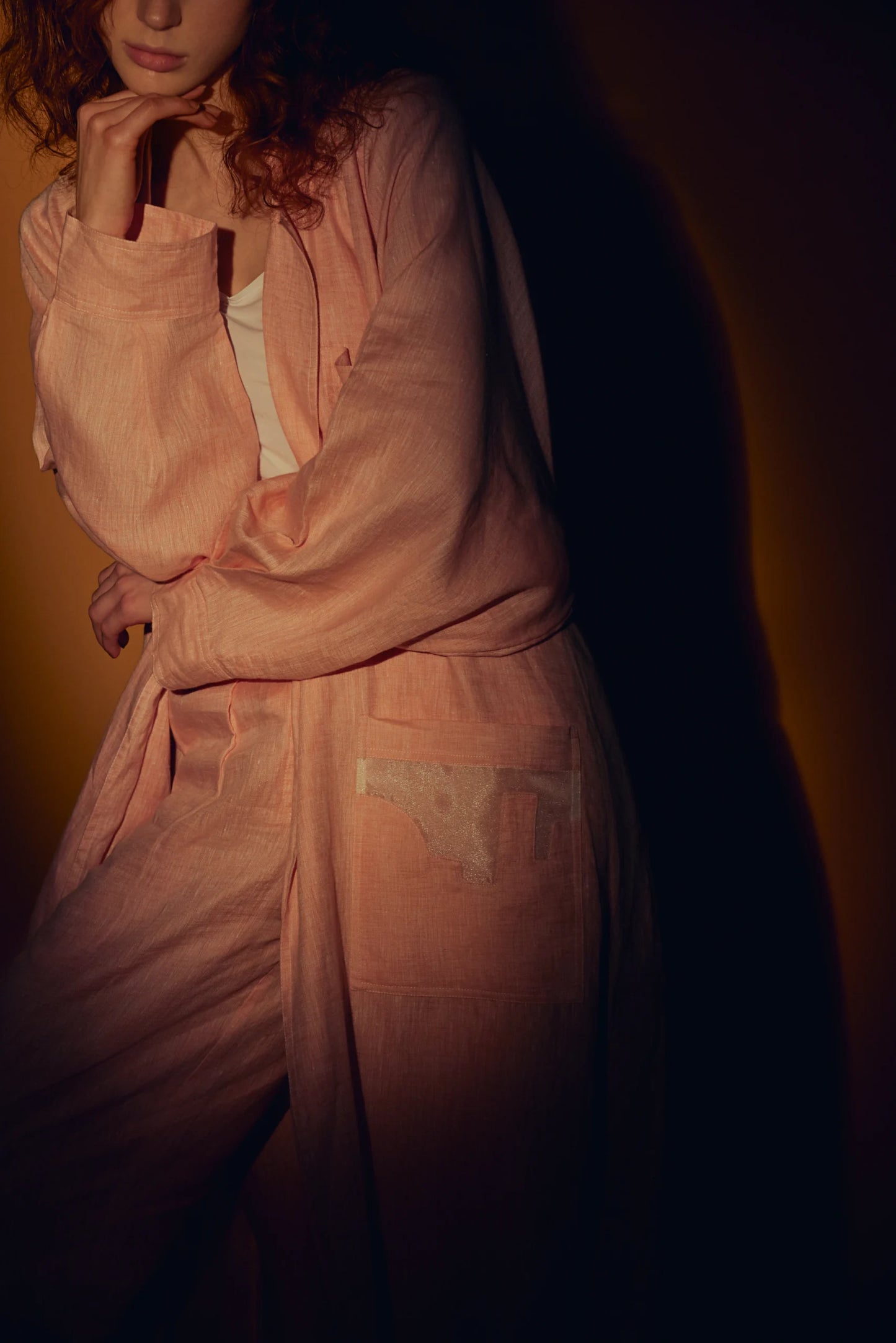 The Dreaming Notch Collar Linen Abaya